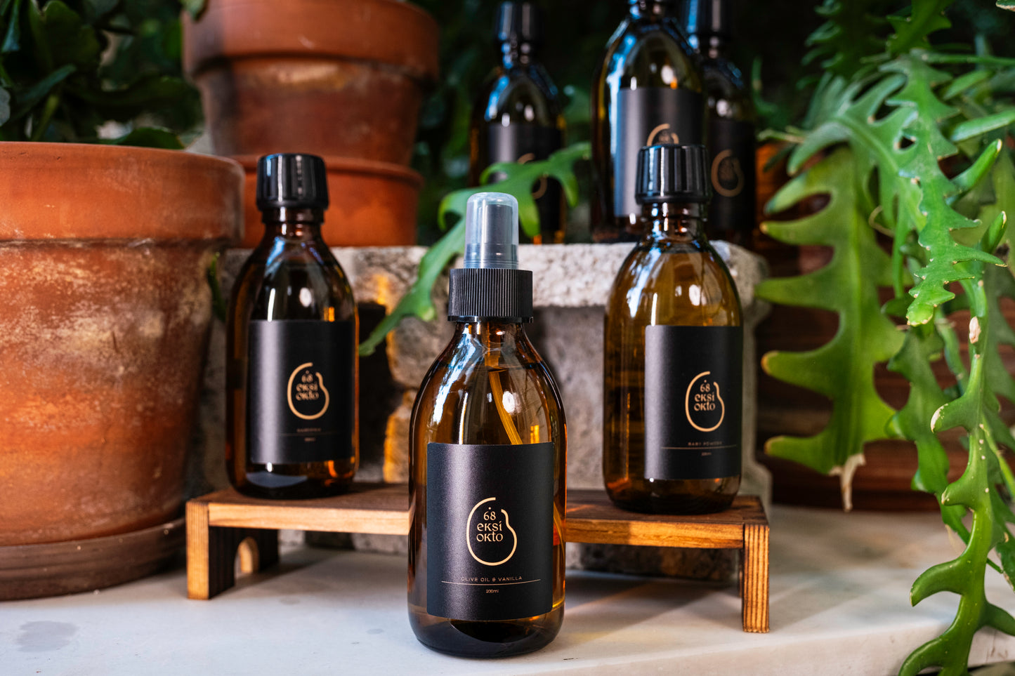 Room & Linen Spray | 200ml | The Black Collection
